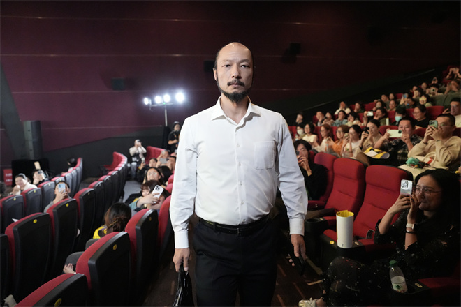 《8号出口》宣传图